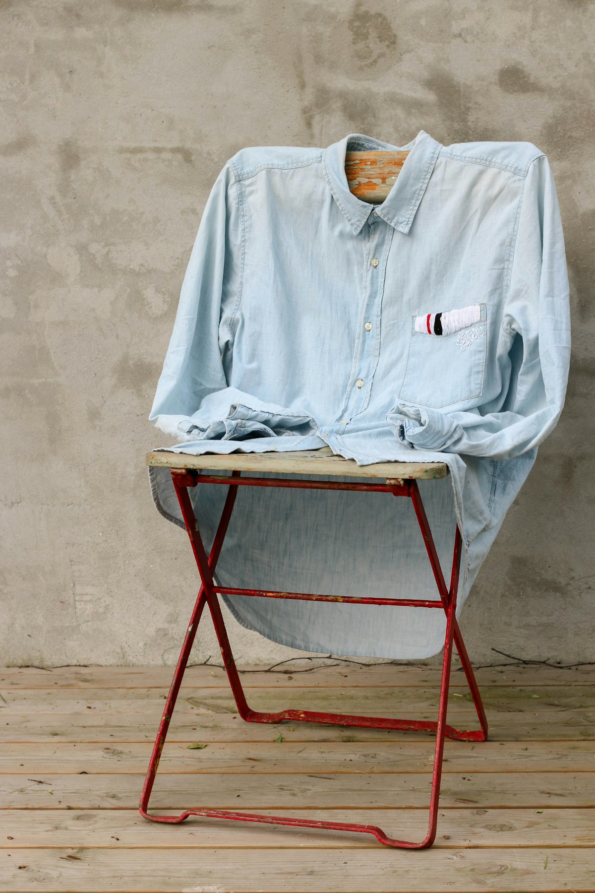 Folded apparel and fabric for resale